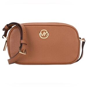 Brand new with tags Michael Kors Fulton
Double Zip Leather Crossbody